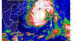 ముంచుకొస్తున్న ‘దానా’ తుపాన్‌