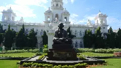 అభ్యర్థి విజయాన్ని పూర్తి గా పార్టీ ఖాతాలో వేసుకోవడం సబబా?