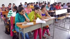 ఫీజు రీయింబర్స్‌మెంట్‌ సకాలంలో చెల్లిస్తారా?