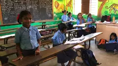 బడిని బతికించండి...