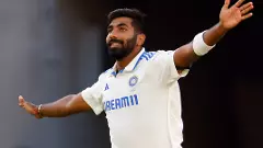 బంతులా.. బుల్లెట్లా.. బూమ్రా ధాటికి వణికిన ఆసీస్ బ్యాట్స్‌మెన్