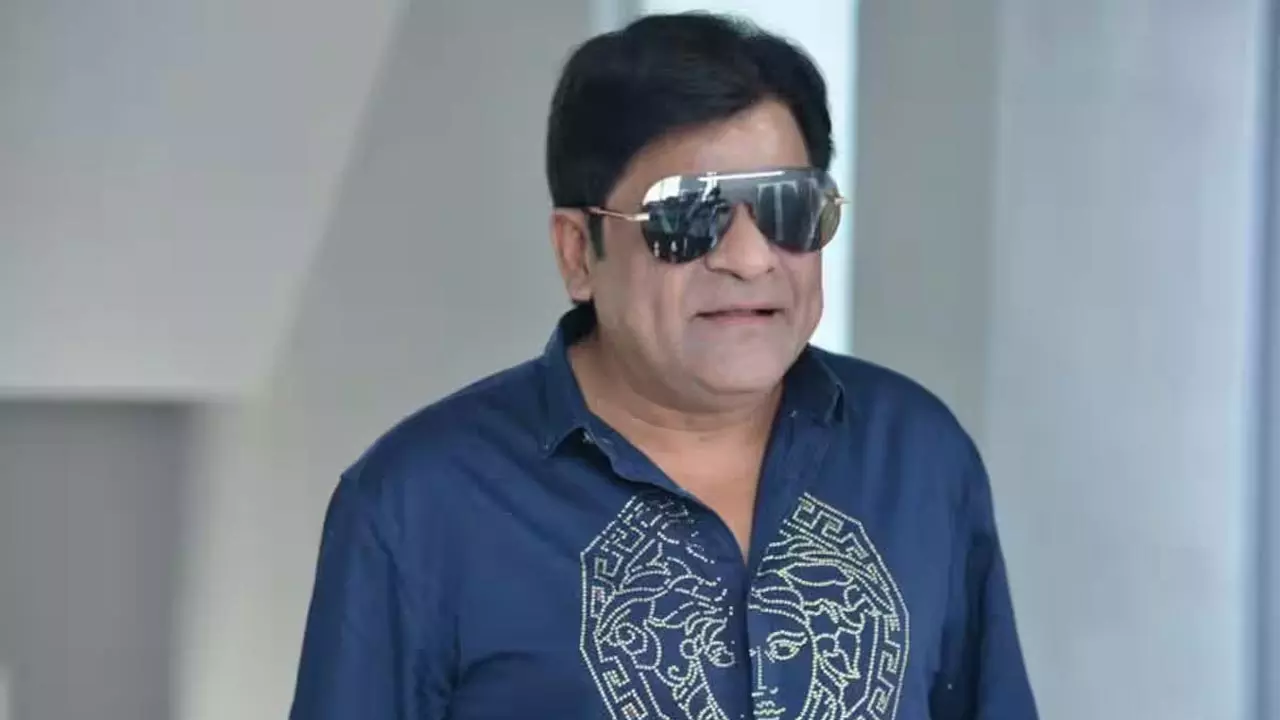 Comedian Ali | నటుడు అలీకి నోటీసులు.. అక్రమ నిర్మాణాలే కారణం..