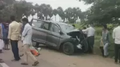 చెట్టును ఢీకొట్టిన కారు.. నలుగురి దుర్మరణం