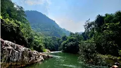 తుంబురు కోనకు యాత్ర : లోయంతా  తుంబురు ప్రవాహ జలసంగీత సరిగమలే