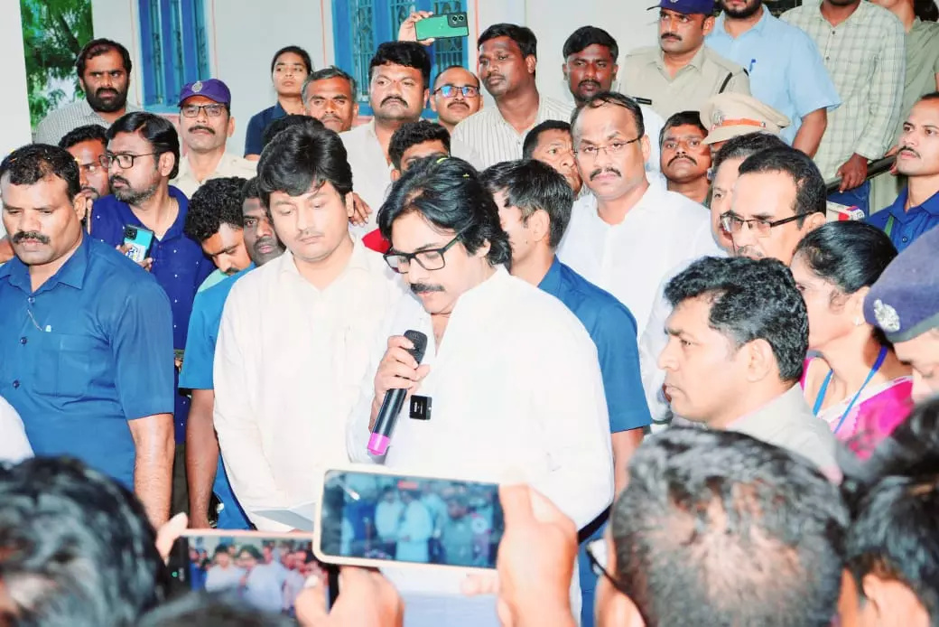 Pawan Kalyan - YCP | సీమలో తిష్ట వేస్తా: పవన్ మాస్ వార్నింగ్