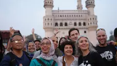 Sankranthi Sandadi | తెలుగు రాష్ట్రాల్లో సంక్రాంతి సందడి, భోగి మంటలు