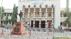 గాంధీ భవన్‌లో యూత్ కాంగ్రెస్ నేతల బాహాబాహీ