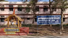 హాస్టల్లోకి వెళ్లి విద్యార్థినిపై లైంగికదాడి