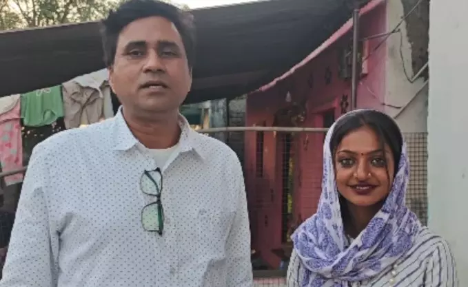 MONALISA BHOSLE | కేంద్ర బడ్జెట్ కంటే మోనాలిసాకే గిరాకీ ఎక్కువ!