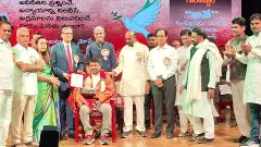 AWARD | నిజాయితీగా విధులు..స్వచ్ఛందంగా సేవలు, ఇదీ అంజపల్లి ఆదర్శం