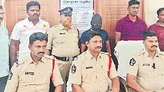 ఆన్ లైన్ జూదం వద్దన్నందుకు తండ్రిని చంపేశాడు కొడుకు