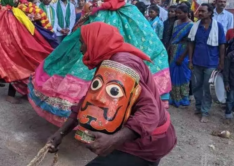 మండుతున్న మంచిర్యాల్ అడవిలో ‘గాంధారి యాత్ర’