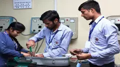 సంక్షోభంలో యువకులు, నైపుణ్యం లేదు, ఉద్యోగాలు రావు