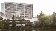 తాజ్ బంజారా హోటల్ యాజమాన్యానికి షాక్