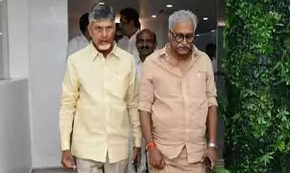 ప్ర‌పంచ చ‌రిత్ర క‌లుపుతోంది ఆ ఇద్ద‌రినీ!