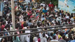 టీజీపీఎస్సీ తెలుగు మీడియం విద్యార్థులను తక్కువ చేసి చూస్తోందా?