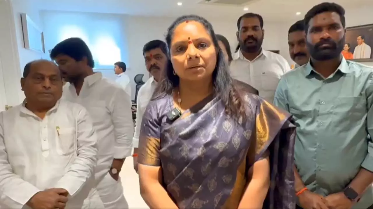 పసుపు బోర్డుతో రైతులకు న్యాయం జరగట్లే: కవిత పసుపు బోర్డుతో రైతులకు న్యాయం జరగట్లే: కవిత