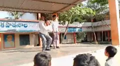 ఆ హెడ్మాస్టర్‌ను మంత్రి లోకేష్‌ మెచ్చుకున్నారు