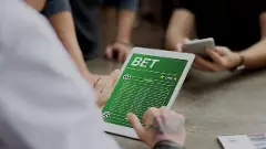 బెట్టింగ్ లకు యువత ఎలా బానిసలవుతున్నారు?