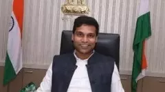 ఆడపిల్ల పుడితే ఖమ్మం కలెక్టర్ తీపి బహుమతి