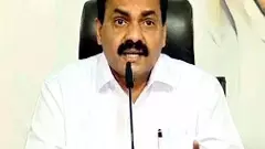 మాజీ మంత్రి కాకాణి... కానరాడేమీ?