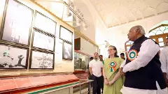 ‘మతతత్వ రాజకీయాలు దేశ ఐక్యత, ప్రగతికి ప్రమాదకరం’