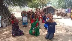 బడికెళ్తాం..రోడ్డెయ్యండి