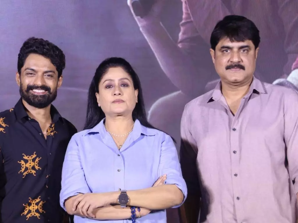 విజయ శాంతి స్ట్రాంగ్ వార్నింగ్