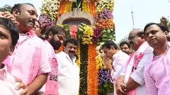 తెలంగాణ నలుమూలల నుంచి కదిలిన గులాబీ దండు