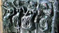 రామప్ప శిల్పాలపై టూరిస్టుగైడ్స్ అసత్య వివరణ