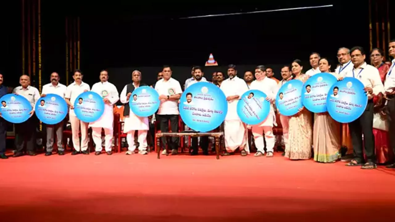 పదో తరగతిలో గురుకులాలే టాప్ పదో తరగతిలో గురుకులాలే టాప్