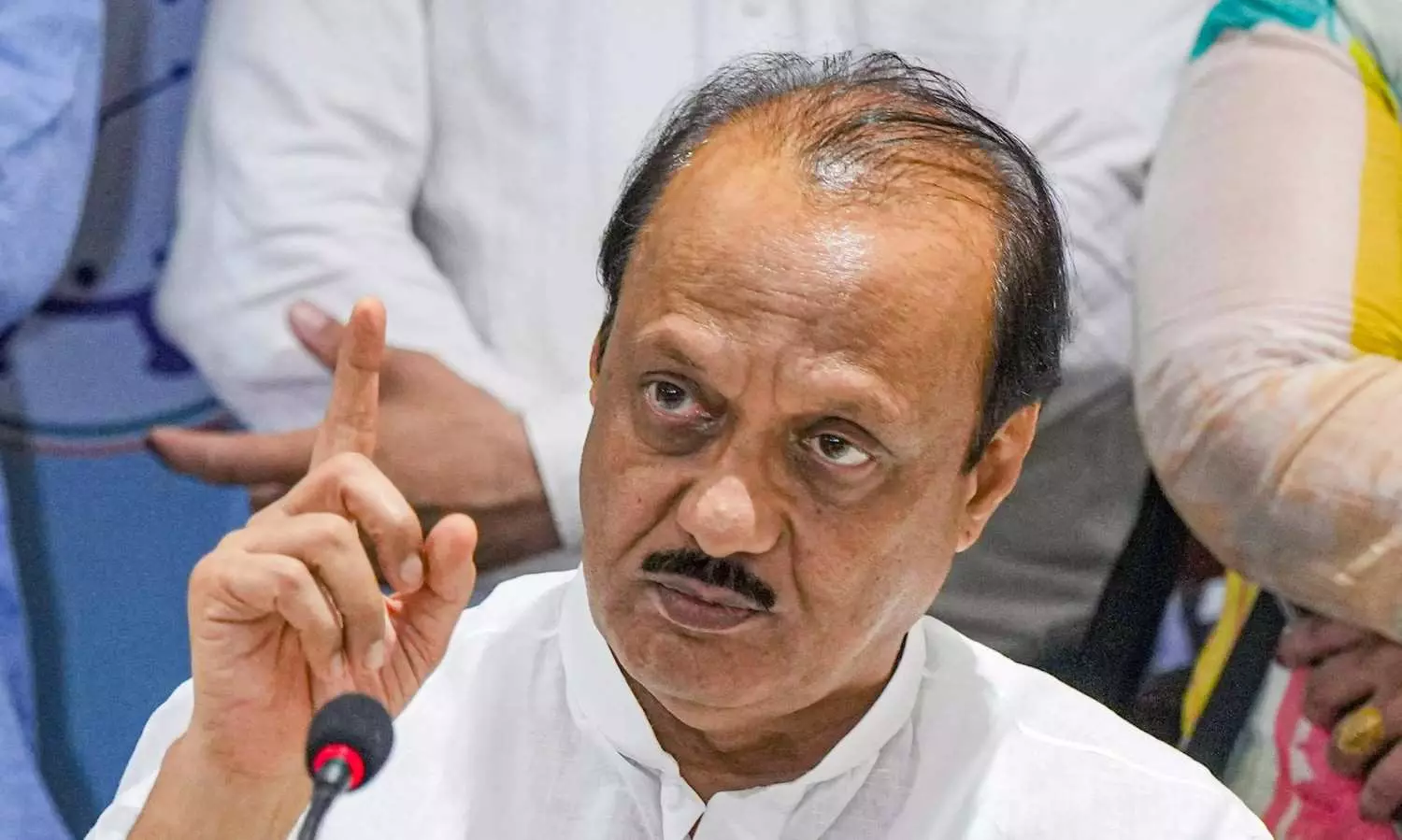 ఎన్నికల ముందు రుణమాఫీ హామీ ఇవ్వలేదు.. ఎన్నికల ముందు రుణమాఫీ హామీ ఇవ్వలేదు..