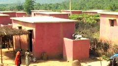 ఇందిరమ్మ ఇళ్లపై అప్పుడు కోతలు.. ఇప్పుడు  వాతలు