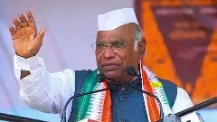 కుల గణనపై ప్రధాని మోదీకి లేఖ రాసిన ఖర్గే..