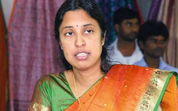 ఓబుళాపురం కేసులో శ్రీలక్ష్మికి షాక్ ఓబుళాపురం కేసులో శ్రీలక్ష్మికి షాక్
