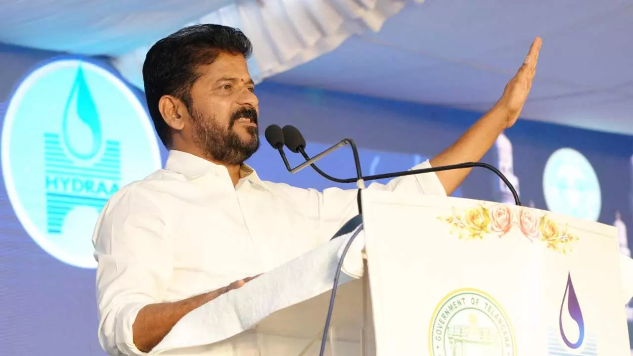 హైడ్రా విషయంలో రేవంత్ మాటను ఎవరైనా నమ్ముతారా ? హైడ్రా విషయంలో రేవంత్ మాటను ఎవరైనా నమ్ముతారా ?