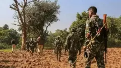 కర్రెగుట్ట నుంచి సరిహద్దు బాట పట్టిన భద్రతా దళాలు