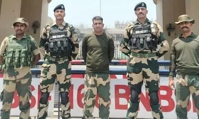 పాక్ కస్టడీలోని BSF జవాన్ విడుదల.. పాక్ కస్టడీలోని BSF జవాన్ విడుదల..