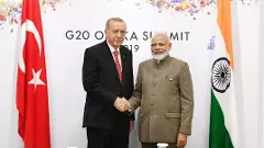 పాకిస్తాన్ తో స్నేహం చేస్తే భారత్ దూరమైందా?