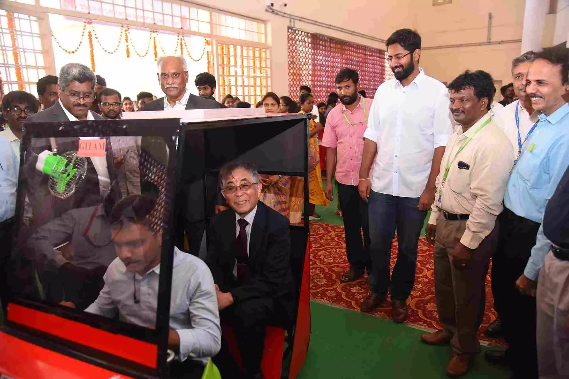 సౌర శక్తి తో సాగు సమస్యలకు విముక్తి! సౌర శక్తి తో సాగు సమస్యలకు విముక్తి!