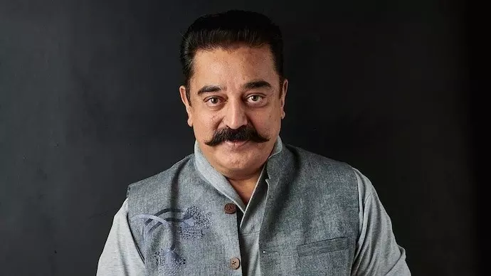 చుక్కల లోకం నుంచి రాజకీయల్లోకి కూలిపడ్డ తార చుక్కల లోకం నుంచి రాజకీయల్లోకి కూలిపడ్డ తార