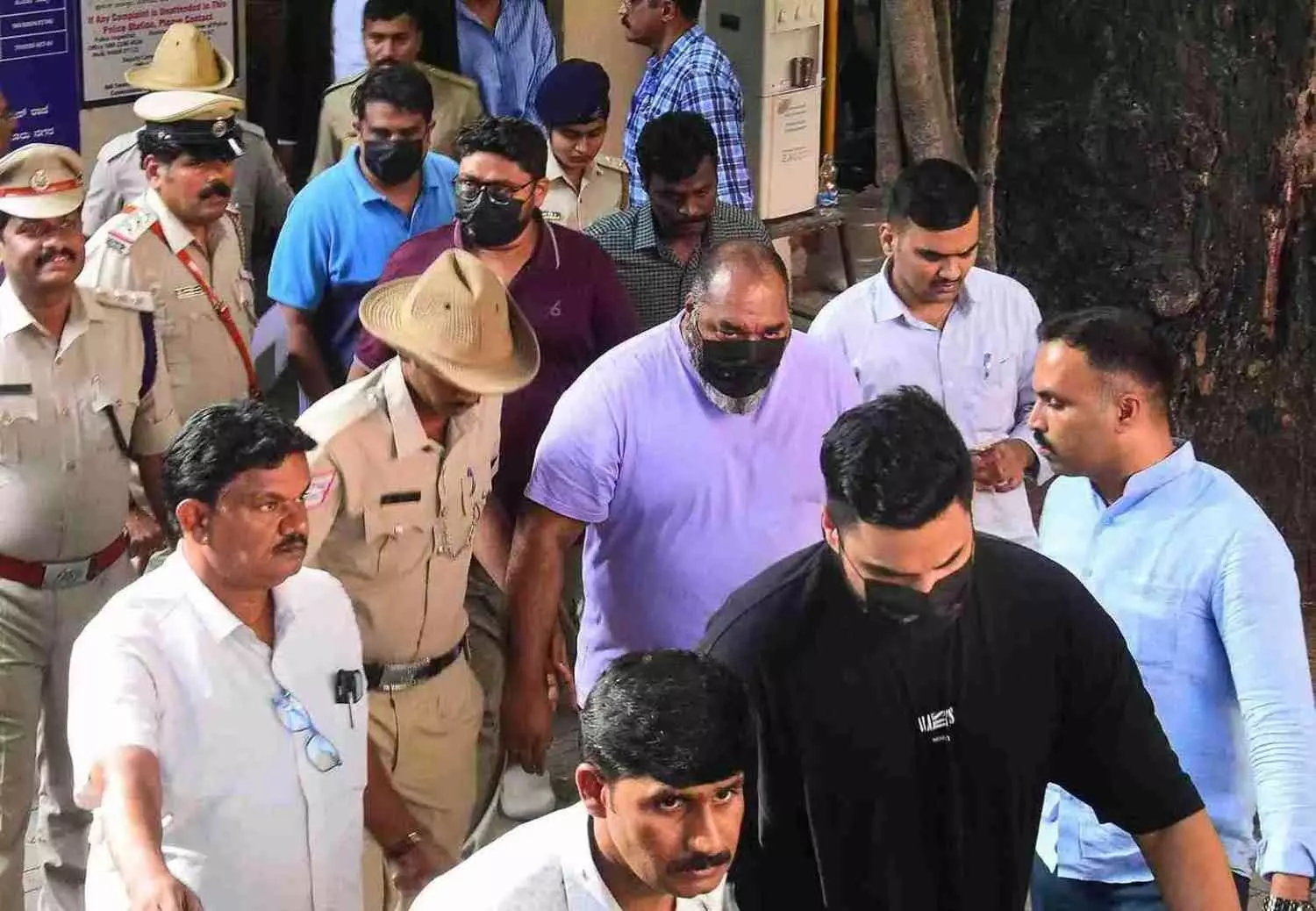 తొక్కిసలాటలో మృతుల కుటుంబాలకు పరిహారం పెంపు తొక్కిసలాటలో మృతుల కుటుంబాలకు పరిహారం పెంపు