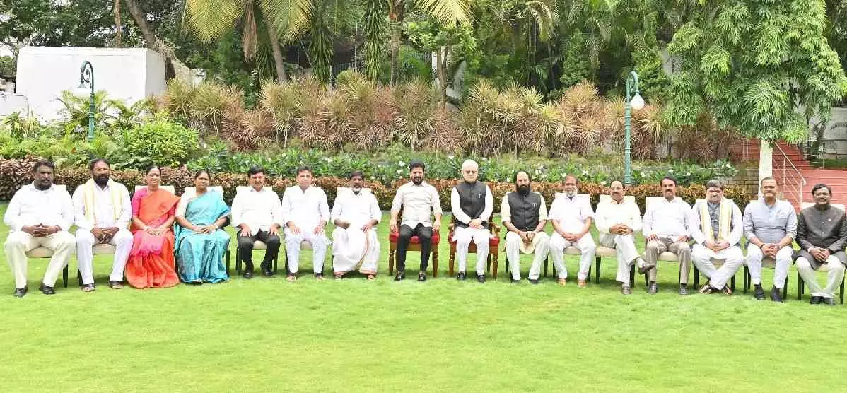 నాటి మాట నిలబెట్టుకున్న సీఎం రేవంత్ రెడ్డి,మంత్రివర్గంలో వాకిటికి చోటు నాటి మాట నిలబెట్టుకున్న సీఎం రేవంత్ రెడ్డి,మంత్రివర్గంలో వాకిటికి చోటు