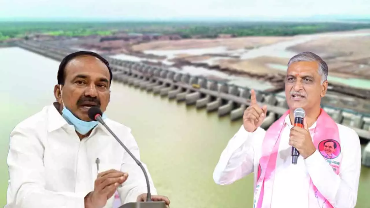 కాళేశ్వరం కమిషన్కు కూడబలుక్కునే సమాధానాలు.. కాళేశ్వరం కమిషన్కు కూడబలుక్కునే సమాధానాలు..