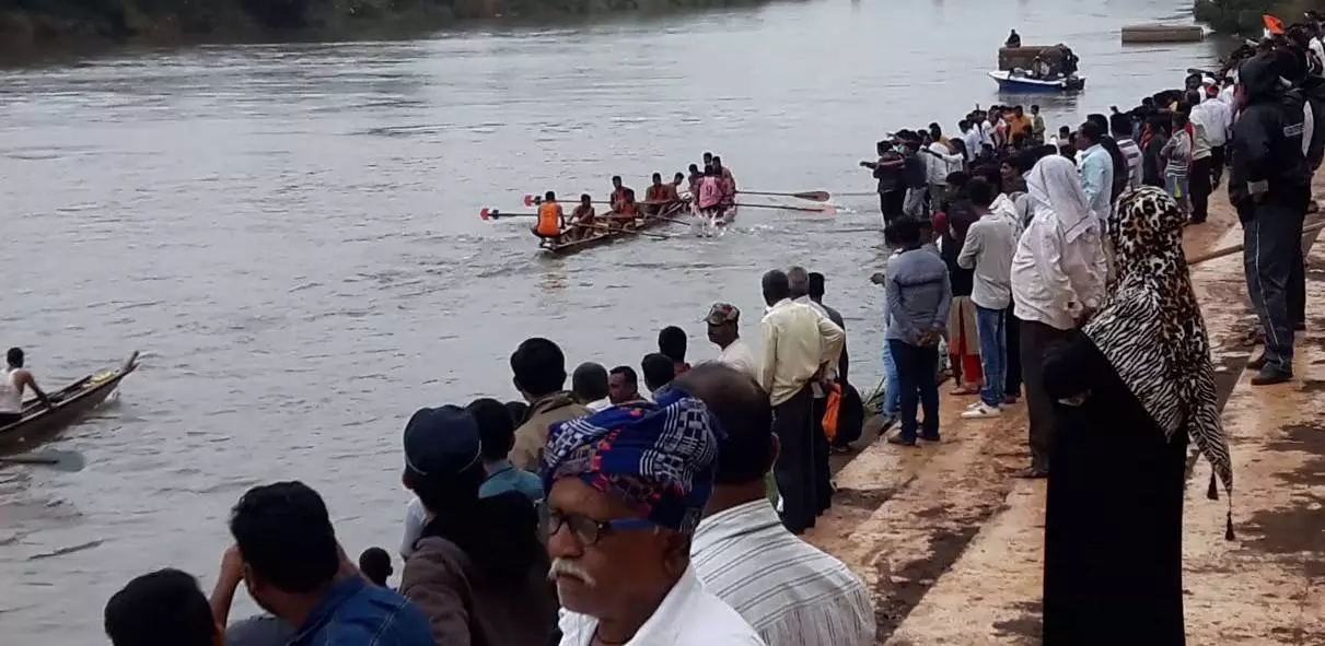 కేరళ తరహాలో కృష్ణా, గోదావరి నదుల్లో బోట్ ఫెస్టివల్ కేరళ తరహాలో కృష్ణా, గోదావరి నదుల్లో బోట్ ఫెస్టివల్