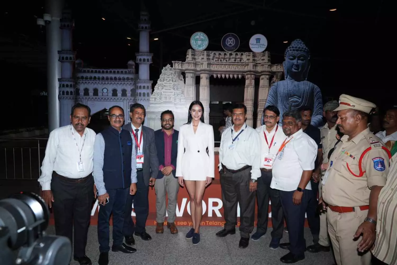 హైదరాబాద్ మహిళా పోలీసులు భేష్,మిస్ వరల్డ్ ఓపెల్ సుచాతా శ్రీ ప్రశంసలు హైదరాబాద్ మహిళా పోలీసులు భేష్,మిస్ వరల్డ్ ఓపెల్ సుచాతా శ్రీ ప్రశంసలు