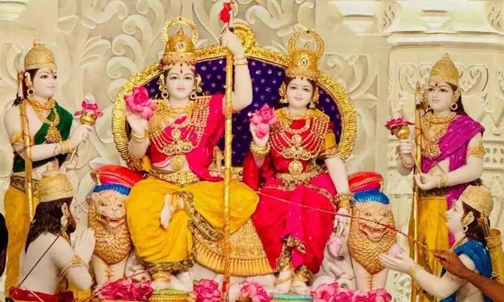 తెరుచుకున్న అయోధ్య రామదర్బార్ తలుపులు.. తెరుచుకున్న అయోధ్య రామదర్బార్ తలుపులు..