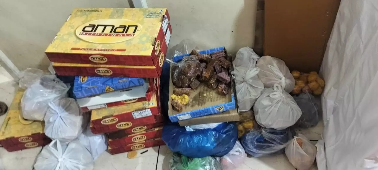 హైదరాబాద్‌ స్వీట్ షాపులపై ఫుడ్‌సేఫ్టీ అధికారుల కొరడా, పది దుకాణాల సీజ్