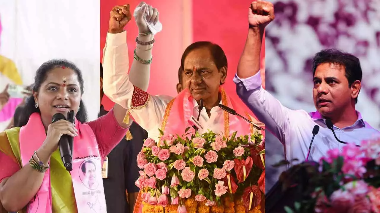 కల్వకుంట్ల ఫ్యామిలీ బిల్డప్ చూశారా ఎలాగుందో ? కల్వకుంట్ల ఫ్యామిలీ బిల్డప్ చూశారా ఎలాగుందో ?