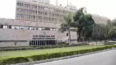 IIT ఢిల్లీదే అగ్రస్థానం